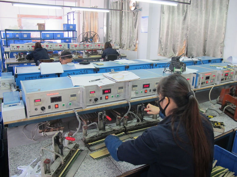 Shenzhen Hwalon Electronic Co., Ltd. خط إنتاج المصنع